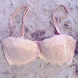 VS’s PINK NWOT Multi-way Demi 32D Bra